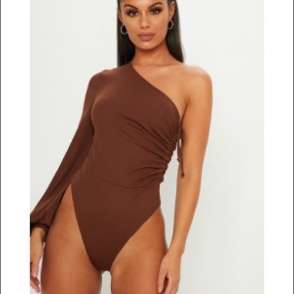 One sleeve blouse. - Picture 3 of 3